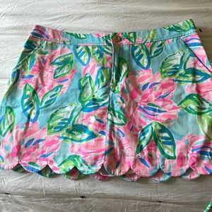 NWOT Lilly Pulitzer Scalloped Skorts